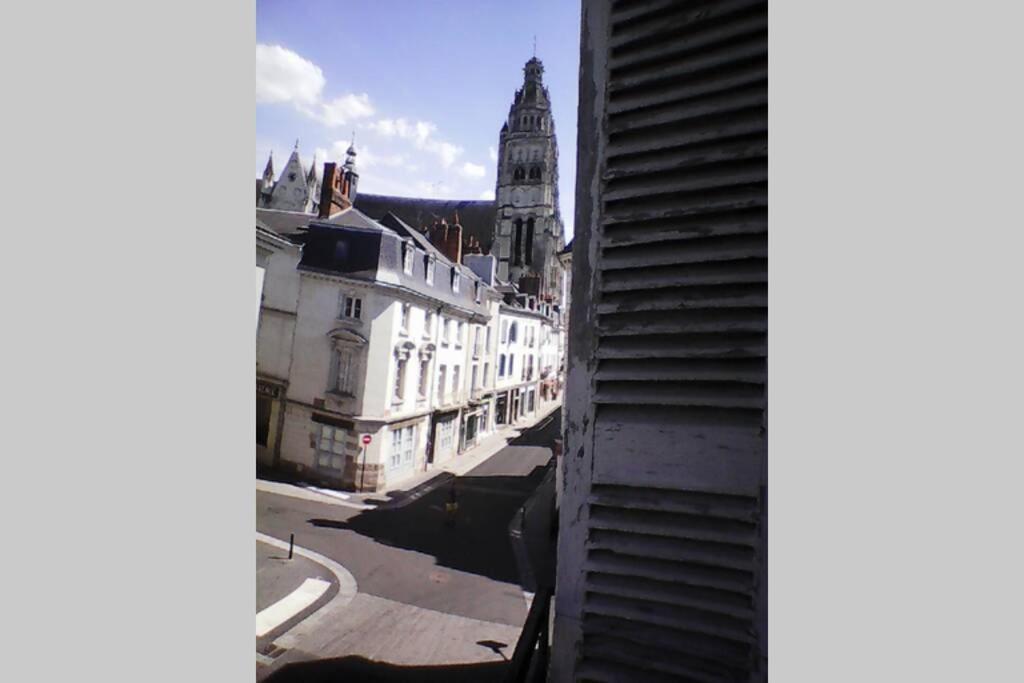 Meuble Tourisme Classe 1 Etoile - Coeur De Ville Quartier Cathedrale Тур Екстериор снимка